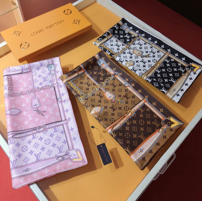 LV silk scarf 90X90cm E01